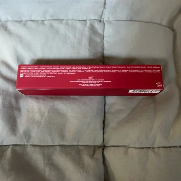 NARS Climax Liquid Eyeliner in Explicit Black - Picture 4 of 6